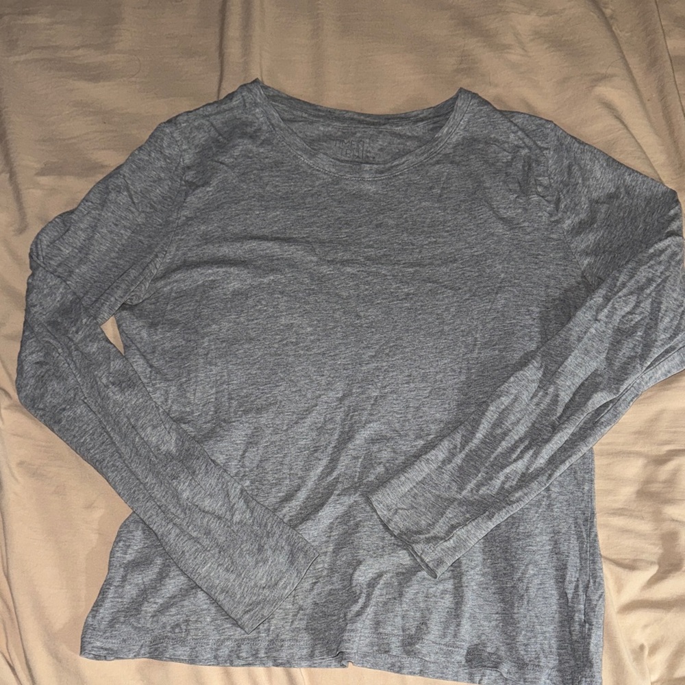 Women's Gray Long Sleeve Top